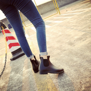 Botas de lluvia al tobillo de moda para mujer para mantener el calor, botas de nieve sin cordones de PVC para mujer, sandalias impermeables para caminar, botas de PVC para caza - Product Image 5