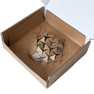 Hộp thư bìa cứng màu nâu có ngăn đựng chuột cố định, dùng để đóng gói và vận chuyển - Product Image 1