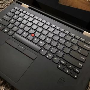 โน้ตบุ๊คธุรกิจ X1 Yoga 2-in-1 รุ่นปรับปรุงใหม่ เกรดพรีเมียม พร้อมปากกาสไตลัสในตัว ยี่ห้อ ThinkPad ขนาด 14 นิ้ว  ซีพียู I5/I7 แรม 16GB SSD 512GB - Product Image 3