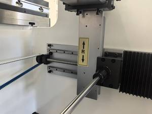 Prensa Plegadora Electrohidráulica Servo Mini WE67K de 40 Toneladas, Totalmente Automática, para Láminas de Aluminio, con Bomba, Marca LIANGJI - Product Image 3