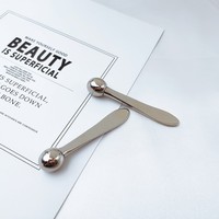 HZ Crème pour les yeux la plus vendue avec masseur, outil cosmétique en plastique avec spatule pour crème visage et applicateur beauté pour les yeux