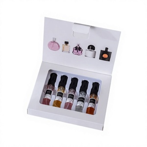 Perfume de Lujo Floral Amaderado Eau de Toilette en Spray, Tamaño Regular 5ml, Larga Duración, Caja de Regalo para Mujer, Colección de Perfumes - Product Image 3
