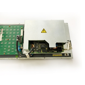 Pantalla LCD del Sistema Oi MB Industrial FANUC A02B-0299-C081 - Product Image 3