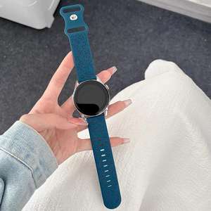 Correa de reloj inteligente de silicona suave con diseño en relieve resistente al agua para <span class=keywords><strong>Huawei</strong></span> Watch Band <span class=keywords><strong>GT3</strong></span> <span class=keywords><strong>Pro</strong></span> ajustable y transpirable - Product Image 6