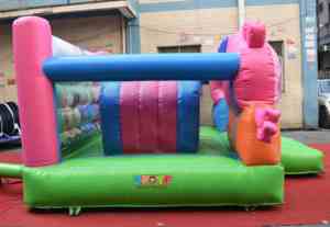 Castello Gonfiabile Commerciale Popolare a Forma di Maialino Rosa per Bambini, Castello Rimbalzante <span class=keywords><strong>con</strong></span> Personaggi dei Cartoni Animati e Percorso a <span class=keywords><strong>Ostacoli</strong></span> in Vendita - Product Image 3