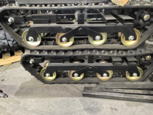 Conjunto de chasis tipo oruga, vehículo de manipulación y transporte con control remoto inteligente y doble motor, para operaciones en huertos - Product Image 4