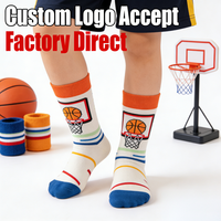 Chaussettes de sport en coton tricoté respirant pour enfants, motif dessin animé, anti-abrasion, pour garçons et filles, idéales pour le basketball et les jeux.