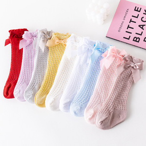 Chaussettes d'été fines et respirantes pour bébé, avec grand nœud en maille, mi-mollet, rouges, pour bébé d'un an - Product Image 1
