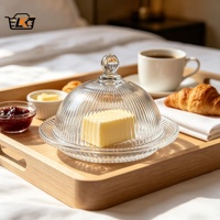 Plateau en verre irrégulier multifonctionnel personnalisable avec un design écologique pour servir gâteaux et fruits lors de fêtes et mariages