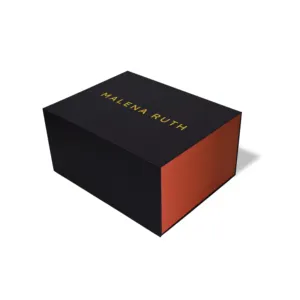 Vente de gros Boîte en carton de luxe en papier avec logo personnalisé Emballage recyclable pour t-shirt et vêtement Boîtes cadeaux pour vêtements