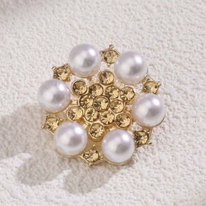 Broches en alliage de zinc avec perles florales, rondes, blanches, roses, dorées, ornées de strass, bijoux unisexes, cadeau, boucle - Product Image 4