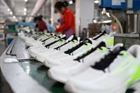 Nouveaux Mocassins à Talon Épais Rétro Européens et Américains Grande Taille 38-46 en Caoutchouc Résistant à l'Usure Livraison Rapide