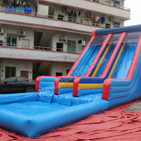 Toboggan aquatique gonflable commercial robuste à double piste avec grande piscine pour location en parc aquatique ou complexe hôtelier
