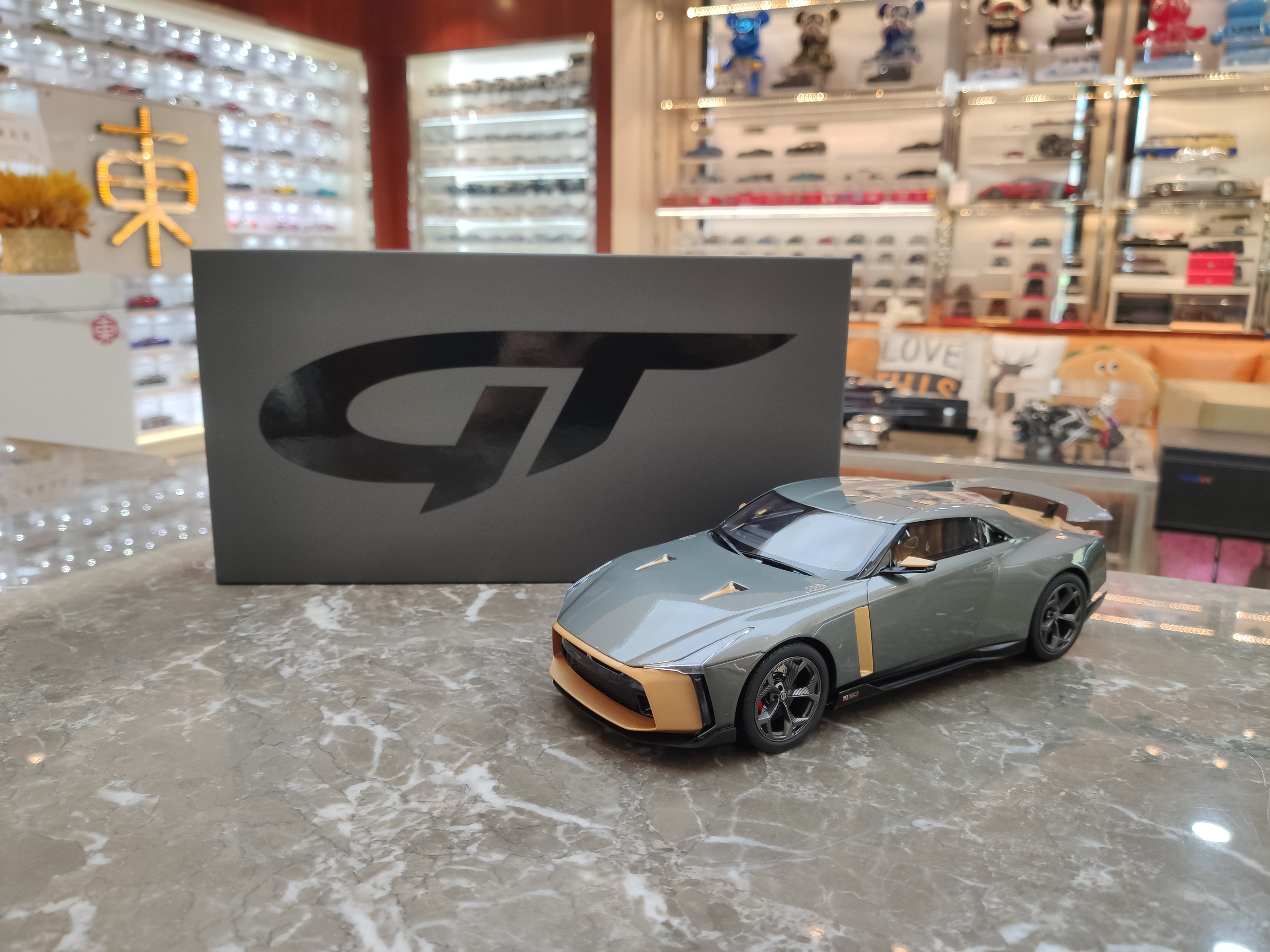 GT Spirit 1:18 Nissan GTR R50 Limited Edition Resin Model