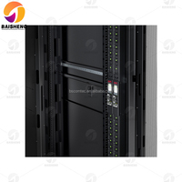 Unité de distribution d'énergie en rack APC APDU9953, 9000 commuté 0U, 32A, 230V, (21) C13 et (3) C19