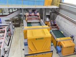 Machine de séparation de l'aluminium pour le recyclage du cuivre avec bande transporteuse magnétique pour ligne de recyclage des déchets solides urbains - Product Image 6