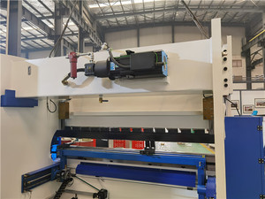 PRIAM excellente machine à cintrer les tôles WE67K 100T/2500 3200 CNC presse plieuse hydraulique - Product Image 6