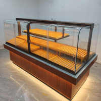 Présentoir de Boulangerie Métallique Personnalisable avec Éclairage LED, Écologique, Durable, Conception Robuste, Finition Vernie, Dos en Verre