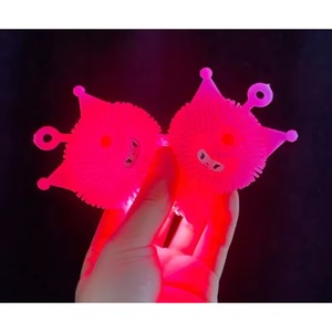 Pelota de Peluche Luminosa de Dibujos Animados Creativos, Juguete Antiestrés para Niños, Regalo Luminoso y Rebotador de Venta Caliente - Product Image 4