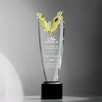 Trophée en cristal noble gravé sur mesure avec ailes bleues pour la reconnaissance des meilleurs joueurs, cadeau d'affaires