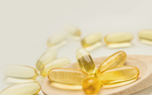 Vente en gros d'huile de poisson de qualité supérieure <span class=keywords><strong>DHA</strong></span> 40% <span class=keywords><strong>EPA</strong></span> 30% 190KG/tambour échantillon gratuit disponible - Product Image 5