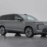Meilleur Denza N8L PHEV avec charge rapide, modèle phare, système audio Devialet 20 haut-parleurs, suspension Cloud-Palanquin pour usage quotidien, en promotion