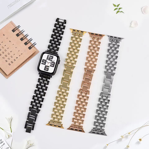 Bracelet en acier inoxydable de luxe à chaîne avancée pour <span class=keywords><strong>Apple</strong></span> <span class=keywords><strong>Watch</strong></span> Band <span class=keywords><strong>Ultra</strong></span> <span class=keywords><strong>40mm</strong></span> 41mm Bracelet en or pour femmes pour IWatch Series 9 8 7 SE - Product Image 2
