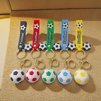 Breloques créatives en silicone en forme de ballon de football, pendentifs mignons pour porte-clés, sacs à dos et fabrication de bijoux