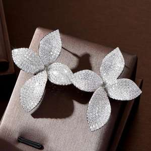 Brillant cubique zircone feuille boucles d'oreilles pour les femmes mariée mariage dîner fête bijoux accessoires E58 - Product Image 4