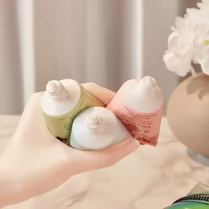 Mini Crème <span class=keywords><strong>Mains</strong></span> & Lait Corps Rose Cyprès Crème <span class=keywords><strong>Nivea</strong></span> pour Adultes (3 Ans et Plus) OEM/ODM Hydratante Nourrissante Éclaircissante - Product Image 4
