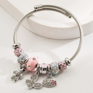 <span class=keywords><strong>Pulsera</strong></span> Panjia Dora de Acero Inoxidable Plateado <span class=keywords><strong>con</strong></span> Exquisito Patrón Geométrico <span class=keywords><strong>con</strong></span> Incrustaciones de Diamantes para Regalo <span class=keywords><strong>con</strong></span> Dije de Mariposa, Oso y Bailarina - Product Image 2
