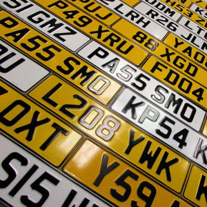 <span class=keywords><strong>Plaque</strong></span> d'<span class=keywords><strong>immatriculation</strong></span> de sécurité routière Film réfléchissant <span class=keywords><strong>Plaque</strong></span> européenne Usine directe Conception personnalisée <span class=keywords><strong>Plaque</strong></span> d'<span class=keywords><strong>immatriculation</strong></span> de voiture en métal gaufré - Product Image 2