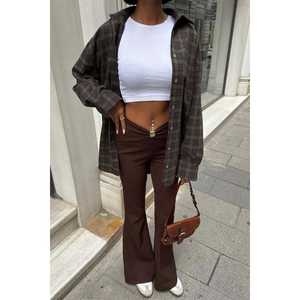 <span class=keywords><strong>Pantaloni</strong></span> a Zampa Spagnola con Dettaglio Fibbia, Vita Alta in Crepe Color Caffè Amaro, <span class=keywords><strong>Pantaloni</strong></span> da Donna - Product Image 6