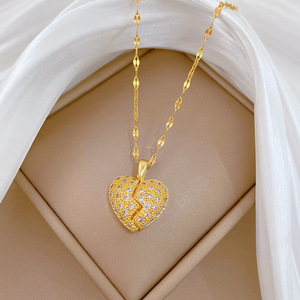 قلادة مجوهرات أنيقة بطبقتين على شكل قلب، تصميم فاخر وأنيق مع الماس - Product Image 5
