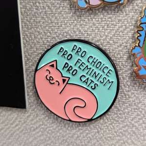 เข็มกลัดปักหมุดโลหะรูปหัวใจลายดอกกุหลาบดอกกุหลาบน่ารักเข็มกลัดติดยางอ่อนสำหรับ<span class=keywords><strong>วาเลนไทน์</strong></span>ออกแบบได้ตามต้องการ - Product Image 4