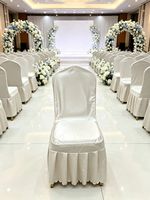 Housse de chaise de banquet en polyester avec jupe, non extensible, ajustée, pour la décoration d'hôtels, de mariages et d'événements