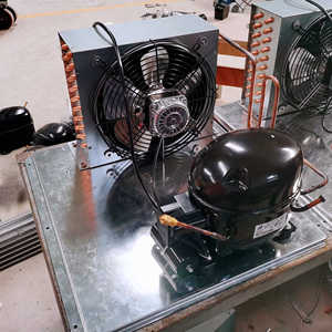 Vitrine Réfrigérée Compacte 4 Portes à Refroidissement Ventilateur <span class=keywords><strong>pour</strong></span> Magasin de Gelato – Appareil Spécialisé - Product Image 4
