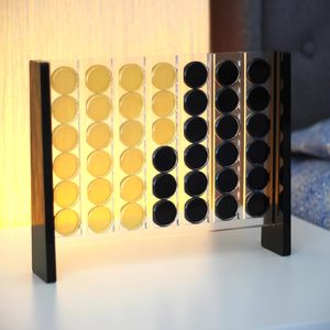 Jeu de Connect Four en acrylique transparent personnalisé en gros avec logo sérigraphié pour le divertissement familial - Product Image 3