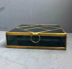 Caja de Joyería Decorativa Hecha con Latón y Vidrio/Espejo, Utilizada para Exhibición y Almacenamiento de Joyas, Proveedor de la India - Product Image 3