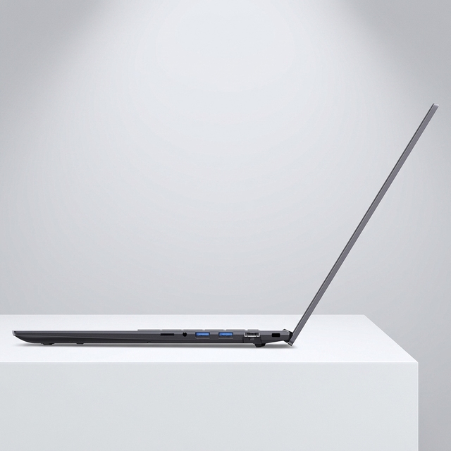 Ultra Slim Light Weight Laptop CHUWI CoreBook Plus AMD Laptop Ryzen R5 7430U 16GB RAM 512GB SSD Very Cheap in Bulk Wholesale