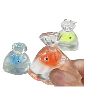 Juguete Blandito de Peces Dorados Transparentes Kawaii de 4.5cm, Juguete Antiestrés de Animales de Simulación para Niñas, Venta al por Mayor - Product Image 1
