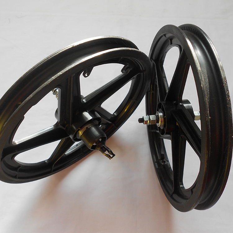 Coppia Ruote Bici Complete 26 X 1. 3/8 Cerchio Copertone Camera Bici MADICK