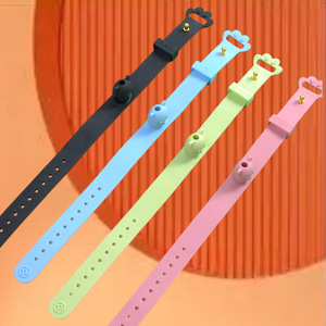 <b>Cat</b> Teaser Wrist Band With Spring Wire Feather <b>Toy</b> For <b>Interactive</b> Play Boredom Buster Pet <b>Cat</b> Entertainment - Product Image 3