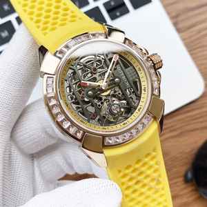 שעון יוקרה לגבר <span class=keywords><strong>Epic</strong></span> X Flight of CR7 Baguette מהדורה מוגבלת של ג'ייקוב קוא, שעון טורביון מכני אוטומטי - Product Image 4