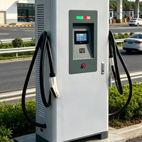 Station de recharge rapide pour véhicules électriques à courant continu haute puissance pour usage commercial et public