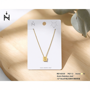 สร้อยคอสแตนเลสตัวอักษร Z ขนาด 12x14 ซม. ชุบทอง จี้มินิมอล เครื่องประดับสำหรับทุกเพศ - Product Image 2