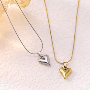 <span class=keywords><strong>Collier</strong></span> avec pendentif en forme de cœur pour femmes, couleur or/<span class=keywords><strong>argent</strong></span>, chaîne en <span class=keywords><strong>maille</strong></span> brillante, bijoux minimalistes, cadeau pour la Saint-Valentin - Product Image 1