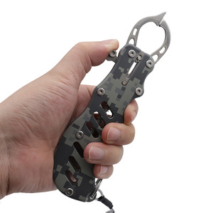 Alicate de Pesca Lu Ban, Pinza para Peces de Acero Inoxidable Portátil con Cordón Elástico para un Manejo Seguro - Product Image 3