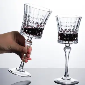 Vintage vinho cálice vidro Em relevo Design vidro pressionado máquina pressionado vidro transparente vinho copos água esculpida cálice