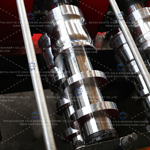 Machine de formage à rouleaux pour gouttières et descentes de pluie à prix d'usine, équipement de fabrication de tuyaux de descente de gouttière haute vitesse - Product Image 3